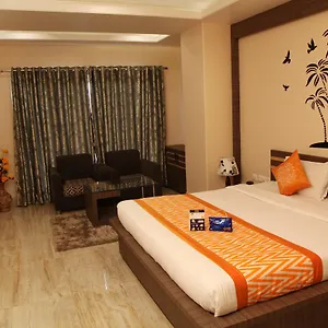 https://madhuvan-palace.hotels-varanasi.com